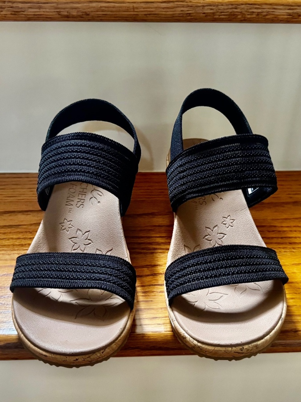 Skechers Beverlee Sheer Luck Women Black Strappy Sandal Cork Wedge  - Size 8.5